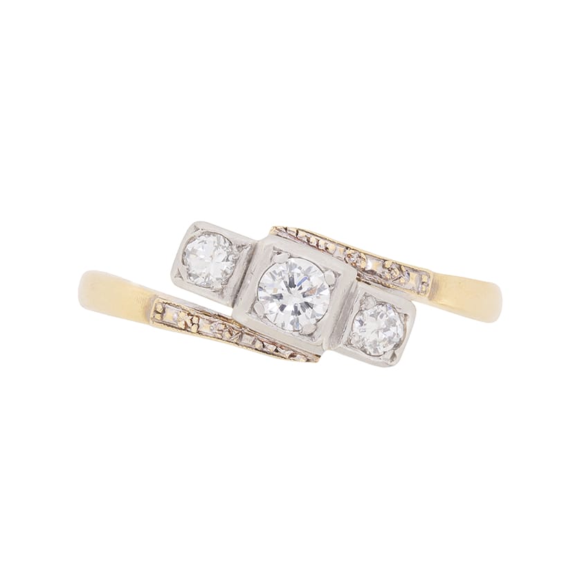 Late Deco Diamond Three Stone Twist Ring, c.1940s