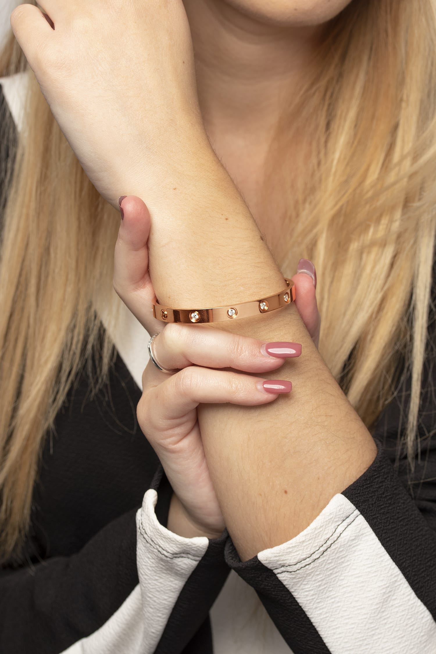 Cartier love bracelet rose outlet gold 10 diamonds