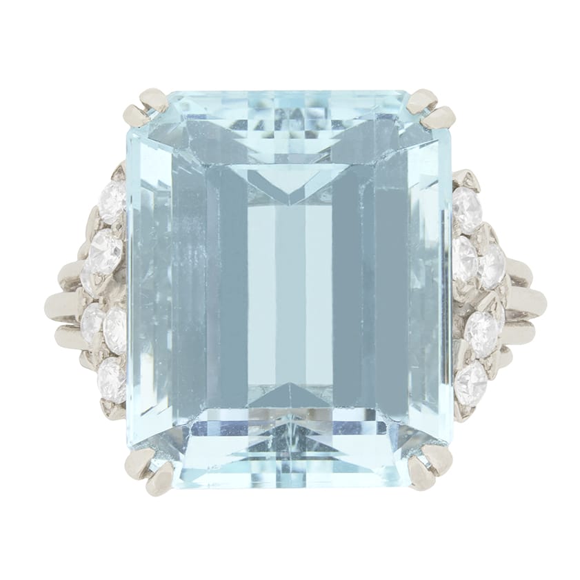 Vintage 18.00ct Aquamarine and Diamond Ring, c.1940s