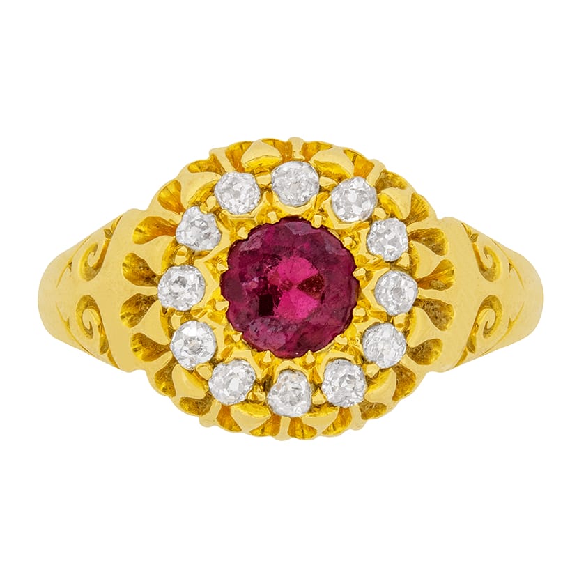 Late Victorian 0.70ct Garnet and Diamond Cluster Ring, c.1903