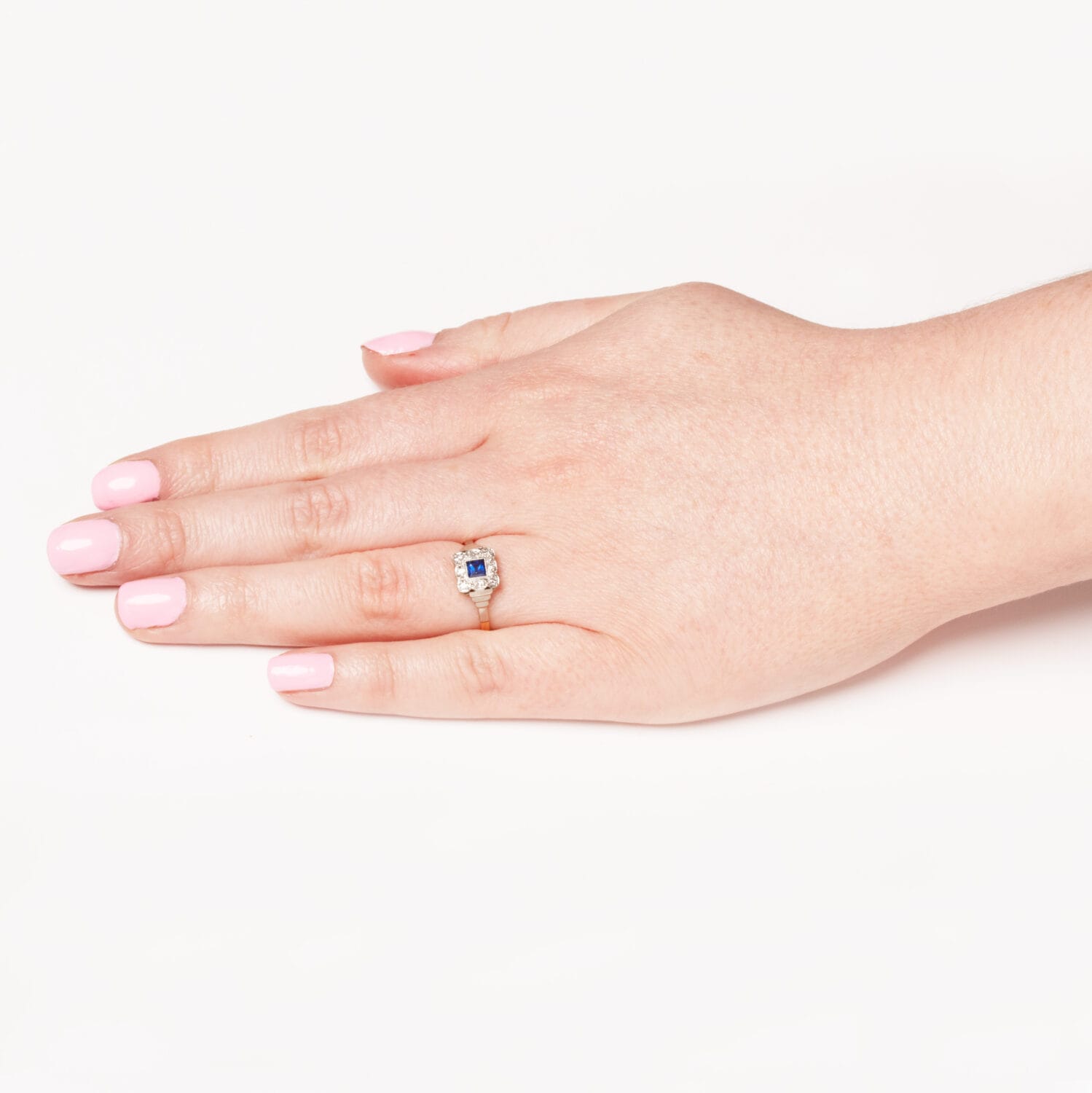 S5669 HAND